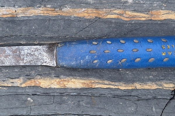 Storm-Deposited Lenses